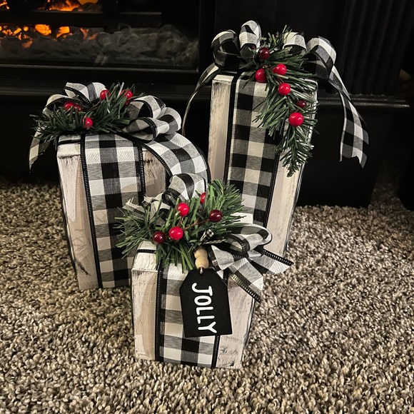 Other - Wooden faux presents